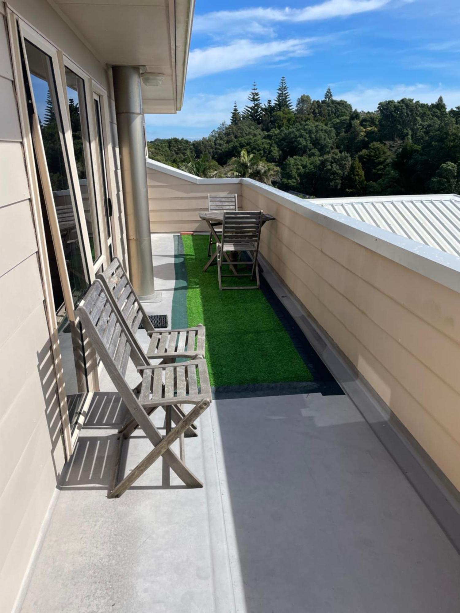 49 On Jans Beach Break Oakura Exterior photo