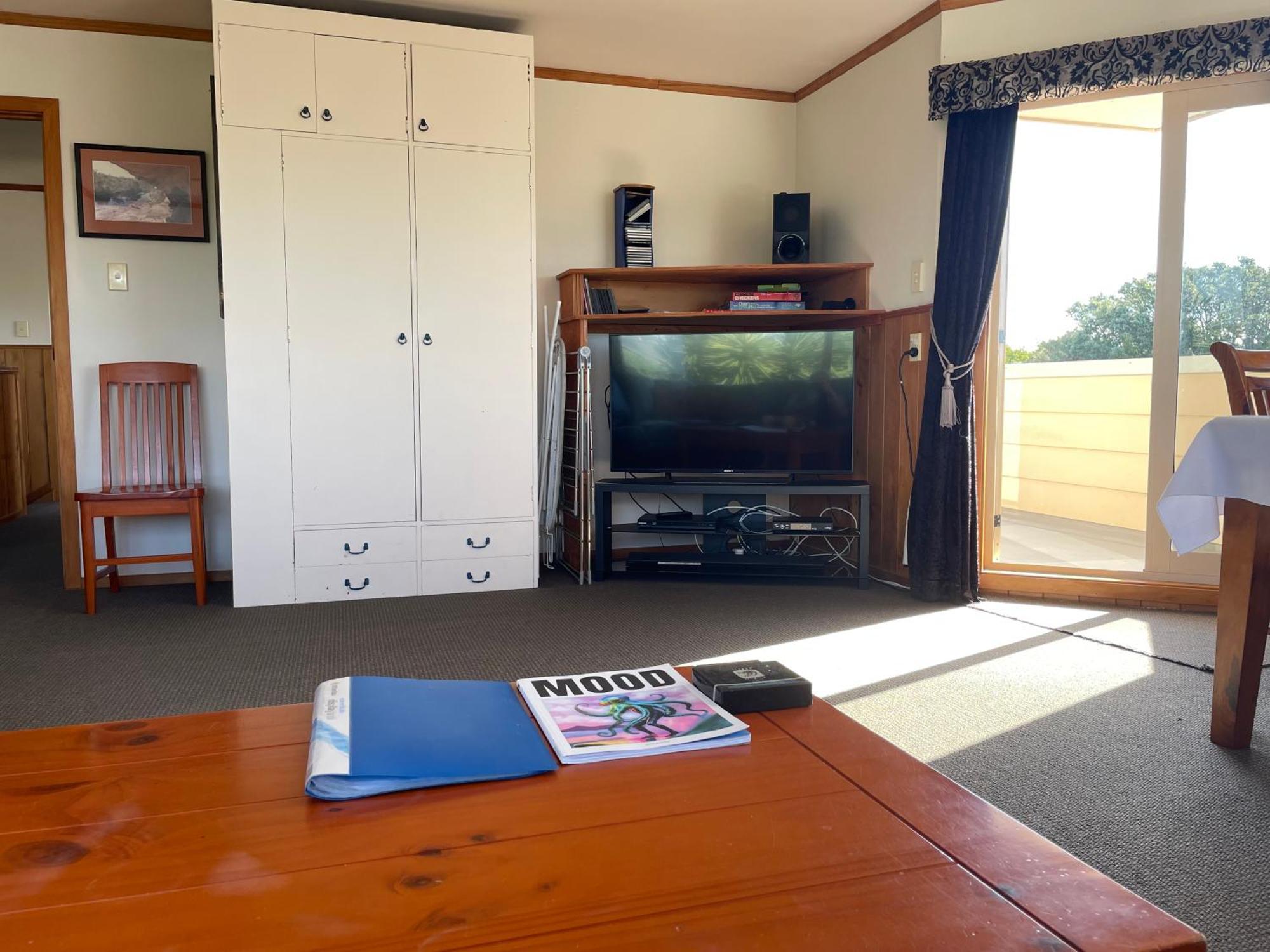 49 On Jans Beach Break Oakura Exterior photo