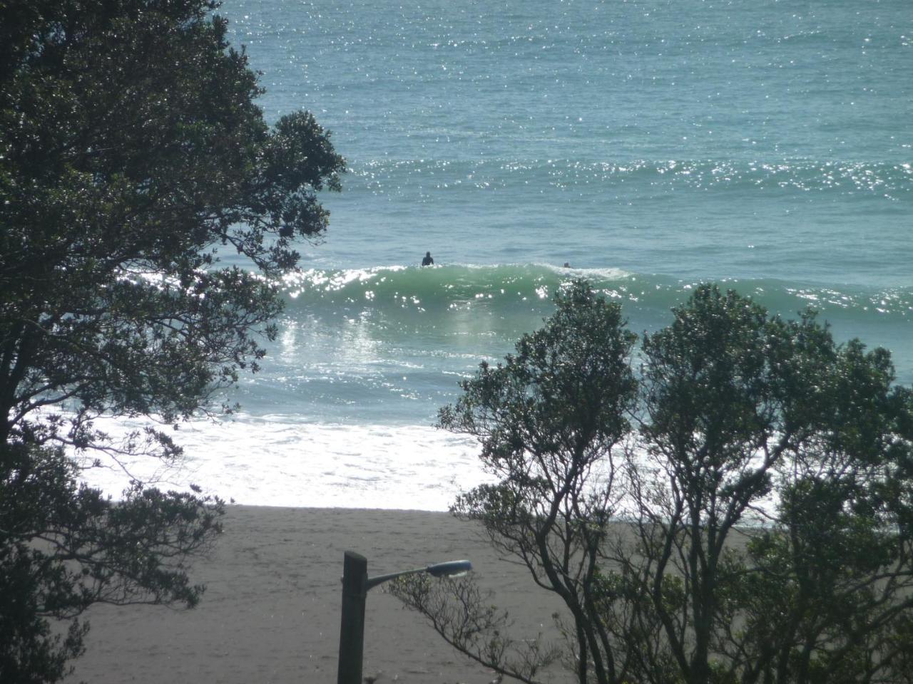 49 On Jans Beach Break Oakura Exterior photo